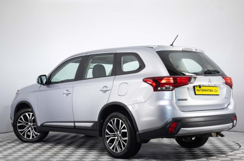 Mitsubishi Outlander III Рестайлинг 2 Пермь  - изображение 5