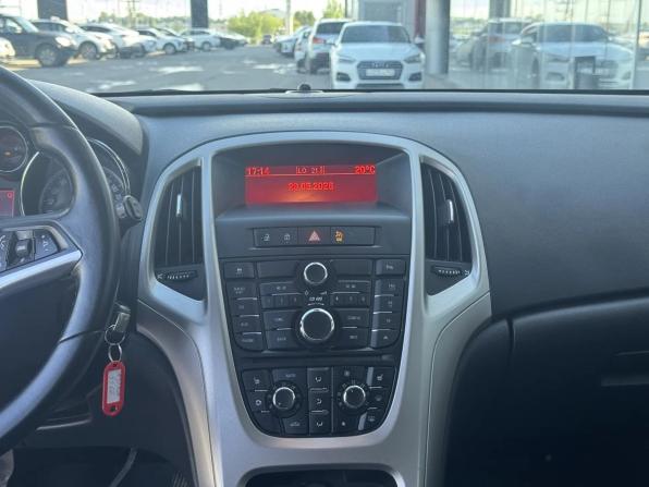 Opel Astra J с пробегом 2011 года, цена 560 000 рублей, 148230 км, хэтчбек, Автокод Объявления