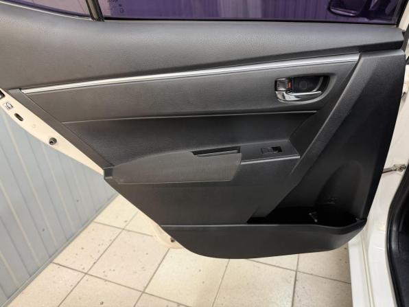 Toyota Corolla XI (E160 E170 E180) с пробегом 2013 года, цена 1 289 000 рублей, 161422 км, седан, Автокод Объявления