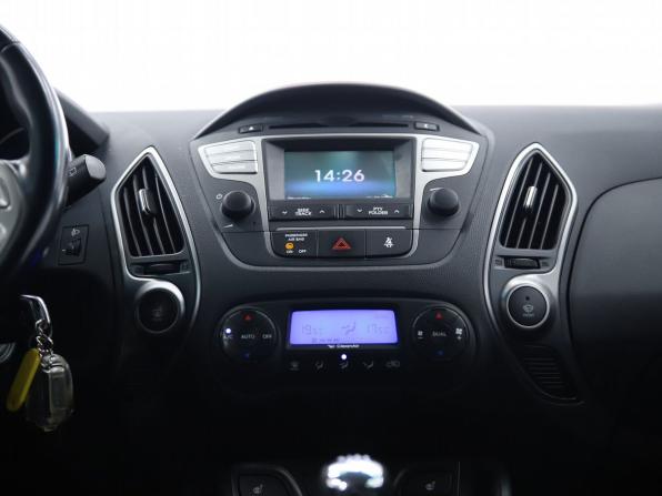 Hyundai ix35 I Рестайлинг с пробегом 2014 года, цена 1 090 000 рублей, 175091 км, внедорожник, Автокод Объявления