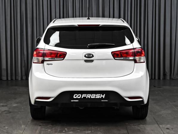 Kia Rio III Рестайлинг с пробегом 2016 года, цена 1 108 070 рублей, 120882 км, хэтчбек, Автокод Объявления