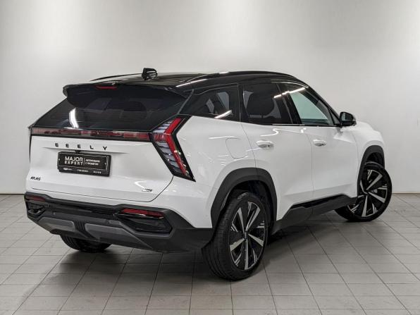 Geely Atlas II с пробегом 2024 года, цена 3 090 000 рублей, 17382 км, внедорожник, Автокод Объявления