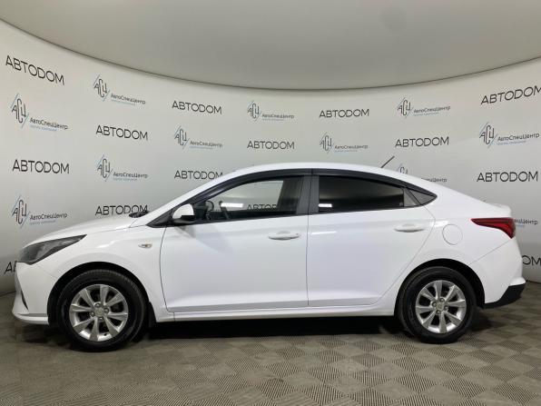 Hyundai Solaris II Рестайлинг с пробегом 2022 года, цена 1 569 000 рублей, 34598 км, седан, Автокод Объявления