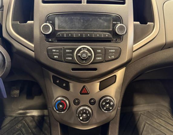 Chevrolet Aveo II с пробегом 2013 года, цена 730 000 рублей, 97000 км, седан, Автокод Объявления