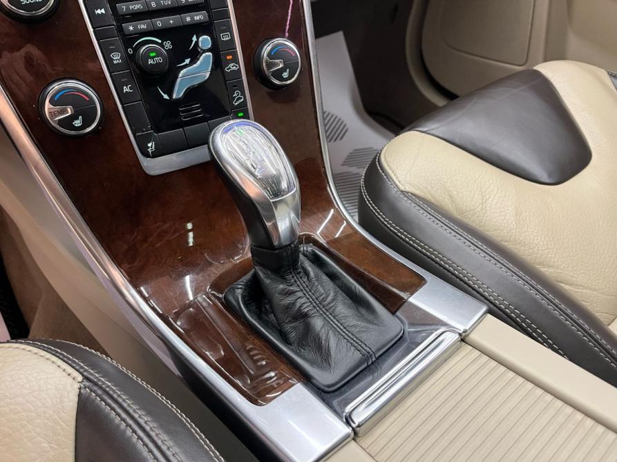Volvo XC60 I Санкт-Петербург  - изображение 8