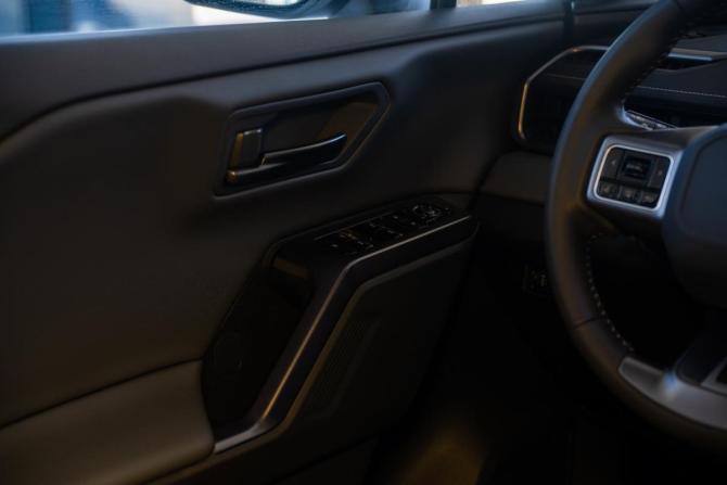 Toyota RAV4 VI (XA60) с пробегом 2026 года, цена 5 690 000 рублей, 40 км, внедорожник, Автокод Объявления