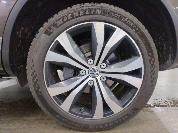 Volkswagen Touareg II Рестайлинг с пробегом 2014 года, цена 2 480 000 рублей, 191450 км, внедорожник, Автокод Объявления