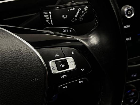 Volkswagen Tiguan II с пробегом 2019 года, цена 2 275 000 рублей, 232962 км, внедорожник, Автокод Объявления