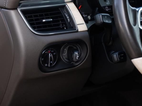 Porsche Macan I с пробегом 2015 года, цена 2 649 000 рублей, 107114 км, внедорожник, Автокод Объявления