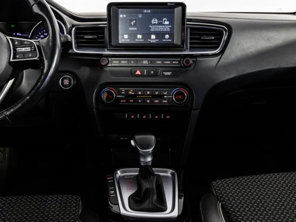 Kia Ceed III с пробегом 2019 года, цена 1 999 000 рублей, 119001 км, универсал, Автокод Объявления
