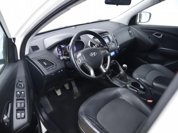Hyundai ix35 I Рестайлинг с пробегом 2013 года, цена 970 000 рублей, 181921 км, внедорожник, Автокод Объявления