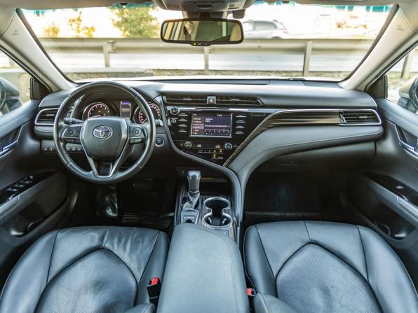 Toyota Camry VIII (XV70) с пробегом 2019 года, цена 2 898 000 рублей, 60396 км, седан, Автокод Объявления