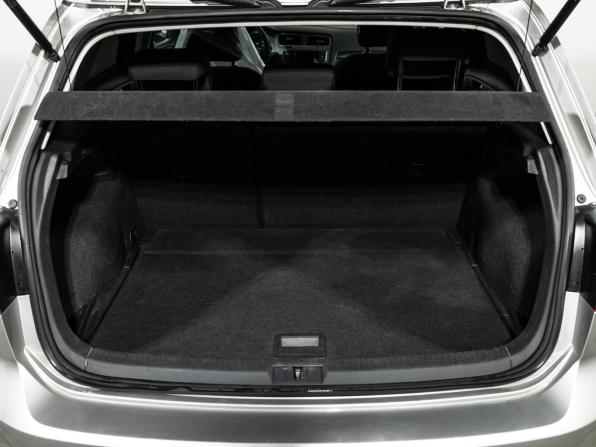 Volkswagen Golf VII с пробегом 2014 года, цена 640 989 рублей, 326086 км, хэтчбек, Автокод Объявления