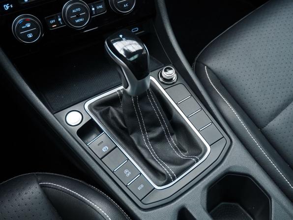 Volkswagen Jetta VII Рестайлинг с пробегом 2022 года, цена 2 199 000 рублей, 89516 км, седан, Автокод Объявления