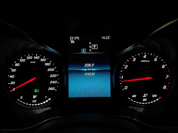 Mercedes-Benz C-Класс IV (W205) Рестайлинг с пробегом 2019 года, цена 2 599 000 рублей, 125231 км, седан, Автокод Объявления