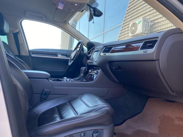 Volkswagen Touareg II Рестайлинг с пробегом 2015 года, цена 2 390 000 рублей, 250000 км, внедорожник, Автокод Объявления