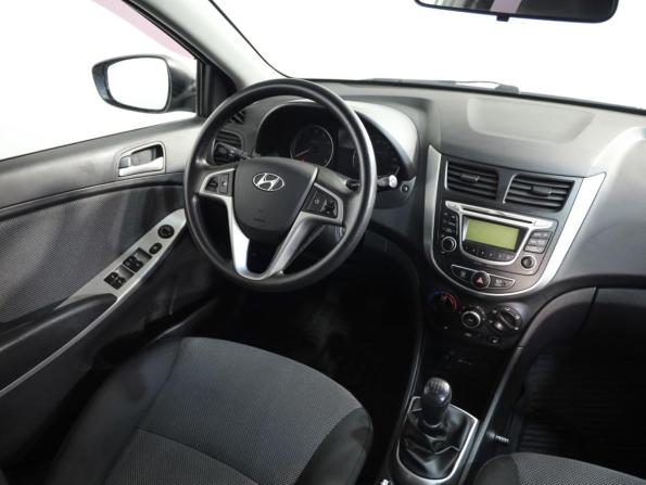 Hyundai Solaris I с пробегом 2013 года, цена 649 000 рублей, 150596 км, седан, Автокод Объявления