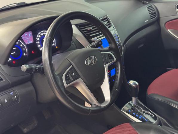 Hyundai Solaris I с пробегом 2011 года, цена 860 000 рублей, 68667 км, хэтчбек, Автокод Объявления