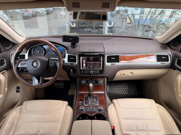 Volkswagen Touareg II с пробегом 2011 года, цена 1 850 000 рублей, 310630 км, внедорожник, Автокод Объявления