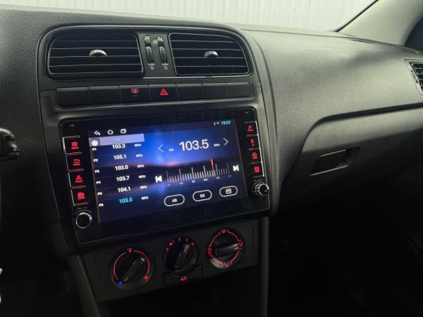 Volkswagen Polo V с пробегом 2012 года, цена 697 000 рублей, 131294 км, седан, Автокод Объявления