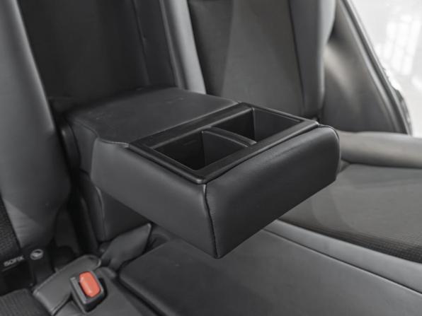 Toyota RAV4 IV (XA40) Рестайлинг с пробегом 2016 года, цена 2 380 000 рублей, 110582 км, внедорожник, Автокод Объявления