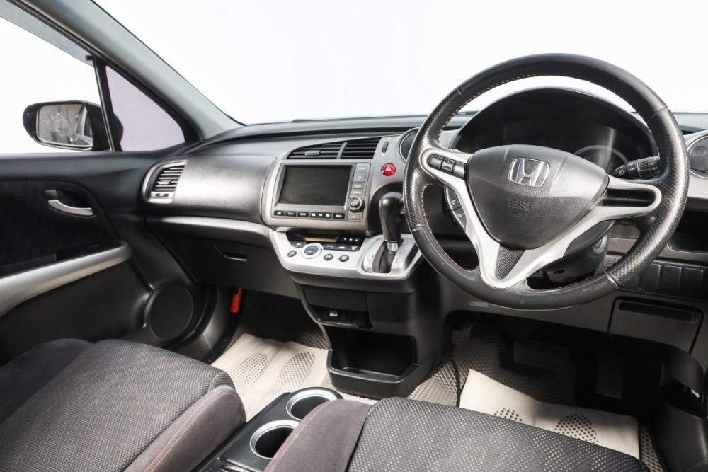 Honda Stream II Рестайлинг Новосибирск  - изображение 8