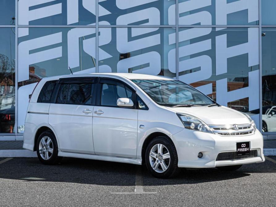 Toyota ISis I Рестайлинг Краснодар  - изображение 1