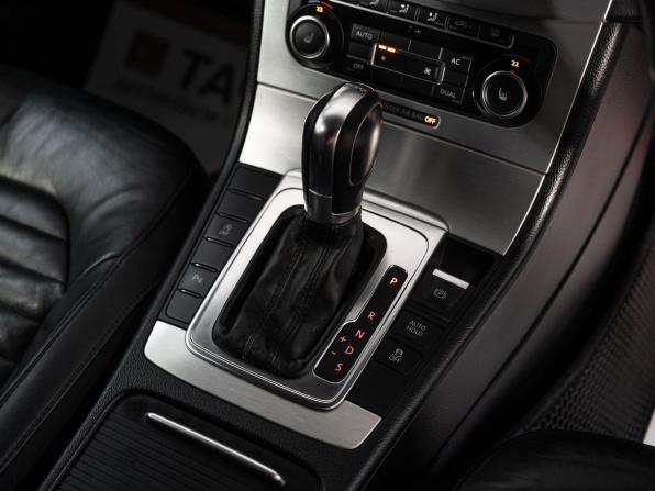 Volkswagen Passat B7 с пробегом 2011 года, цена 1 190 000 рублей, 175534 км, универсал, Автокод Объявления