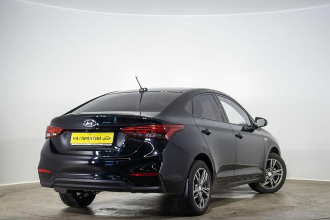 Hyundai Solaris II с пробегом 2019 года, цена 1 579 000 рублей, 42000 км, седан, Автокод Объявления