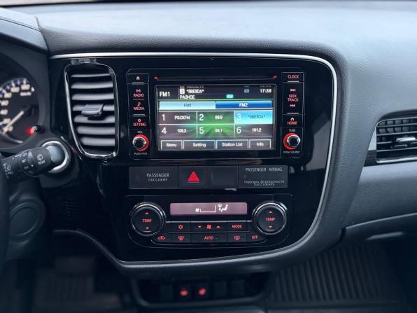 Mitsubishi Outlander III Рестайлинг 2 с пробегом 2017 года, цена 1 575 000 рублей, 212000 км, внедорожник, Автокод Объявления