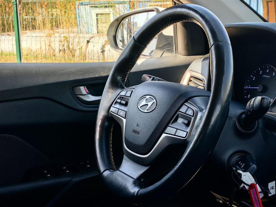 Hyundai Solaris II Санкт-Петербург  - изображение 11