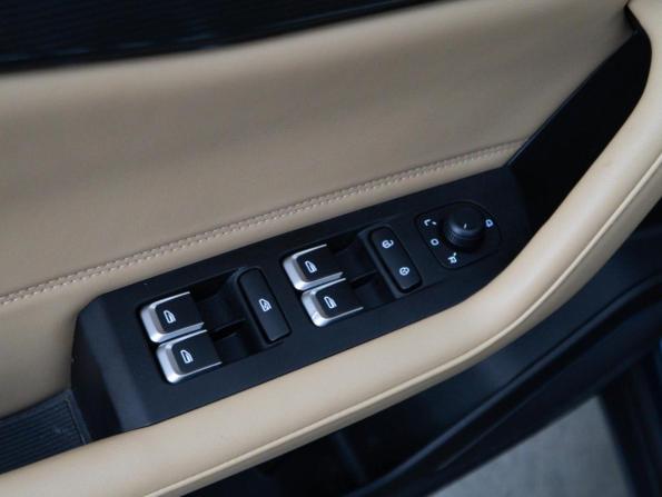 Geely Haoyue L I с пробегом 2023 года, цена 3 099 050 рублей, 10840 км, внедорожник, Автокод Объявления
