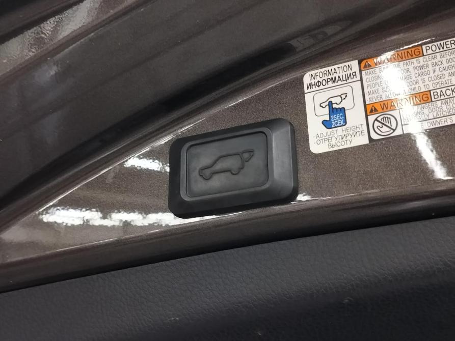 Toyota RAV4 IV (XA40) Рестайлинг Санкт-Петербург  - изображение 8