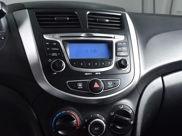 Hyundai Solaris I с пробегом 2011 года, цена 649 999 рублей, 178627 км, хэтчбек, Автокод Объявления