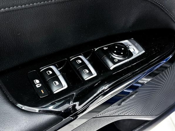 Kia K5 III с пробегом 2021 года, цена 2 499 990 рублей, 67016 км, седан, Автокод Объявления