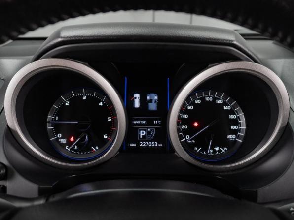 Toyota Land Cruiser Prado 150 Series Рестайлинг 1 с пробегом 2014 года, цена 3 399 000 рублей, 227053 км, внедорожник, Автокод Объявления