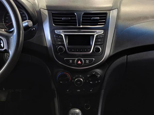 Hyundai Solaris I Рестайлинг с пробегом 2014 года, цена 615 000 рублей, 238780 км, седан, Автокод Объявления