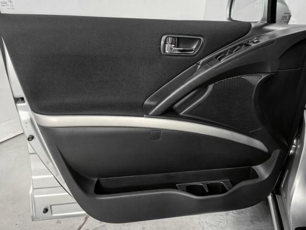Toyota Corolla Verso I Рестайлинг с пробегом 2006 года, цена 800 000 рублей, 290909 км, компактвэн, Автокод Объявления
