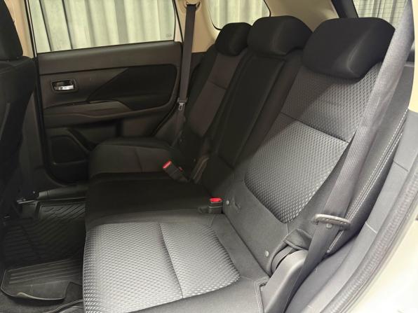 Mitsubishi Outlander III Рестайлинг 2 с пробегом 2016 года, цена 1 699 000 рублей, 185000 км, внедорожник, Автокод Объявления