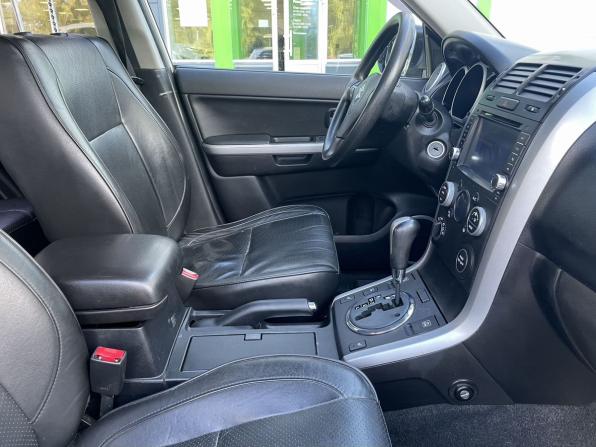 Suzuki Grand Vitara II Рестайлинг с пробегом 2010 года, цена 1 010 000 рублей, 196486 км, внедорожник, Автокод Объявления