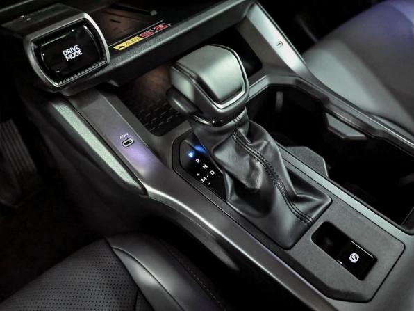 Toyota RAV4 VI (XA60) с пробегом 2026 года, цена 4 190 000 рублей, 28 км, внедорожник, Автокод Объявления