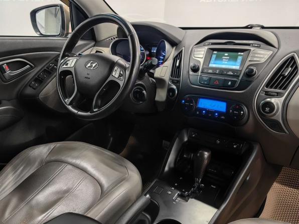 Hyundai ix35 I Рестайлинг с пробегом 2014 года, цена 1 590 000 рублей, 102000 км, внедорожник, Автокод Объявления