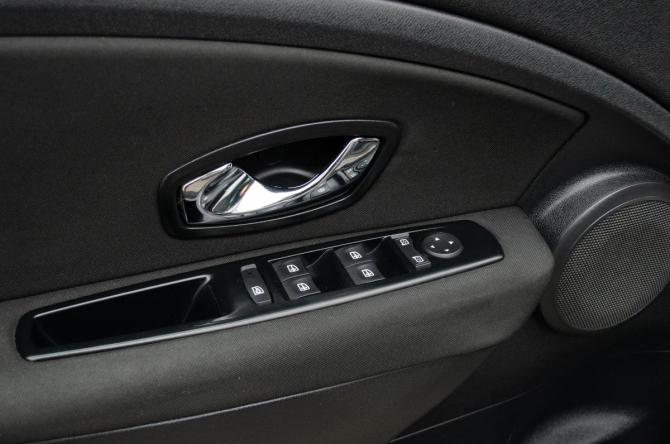 Renault Fluence I с пробегом 2012 года, цена 624 000 рублей, 222000 км, седан, Автокод Объявления