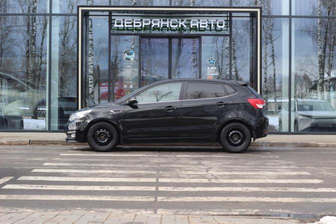 Kia Rio III Рестайлинг с пробегом 2017 года, цена 1 060 000 рублей, 173200 км, хэтчбек, Автокод Объявления