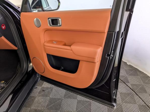 Li Auto (Lixiang) L9 I с пробегом 2023 года, цена 6 900 000 рублей, 21556 км, внедорожник, Автокод Объявления