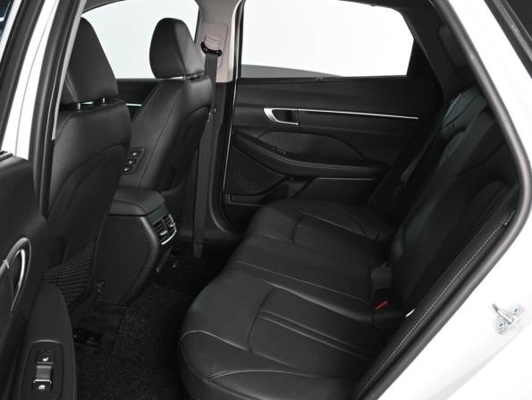 Hyundai Sonata VIII (DN8) Рестайлинг с пробегом 2025 года, цена 3 999 000 рублей, 6439 км, седан, Автокод Объявления