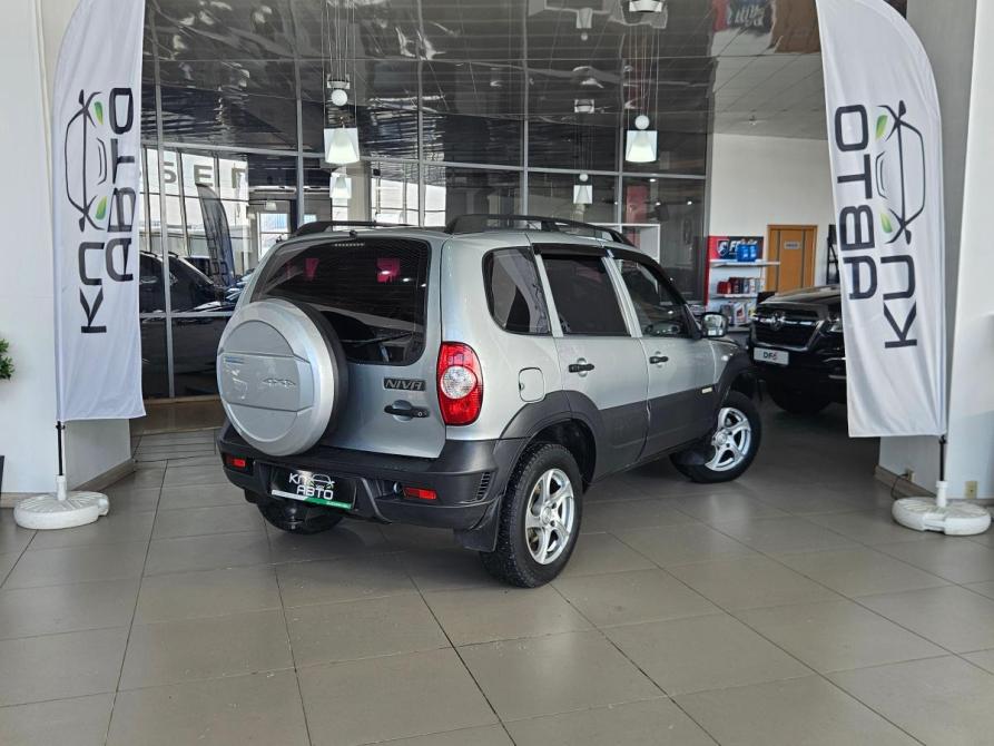 Chevrolet Niva I Рестайлинг Курган  - изображение 6