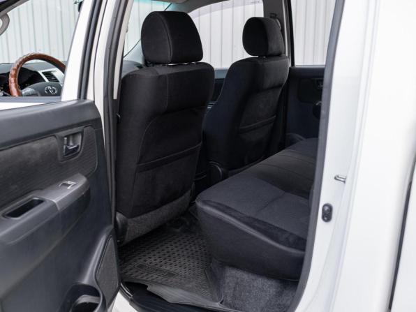 Toyota Hilux VII Рестайлинг с пробегом 2015 года, цена 2 899 000 рублей, 271891 км, offers.body_type.unknown, Автокод Объявления