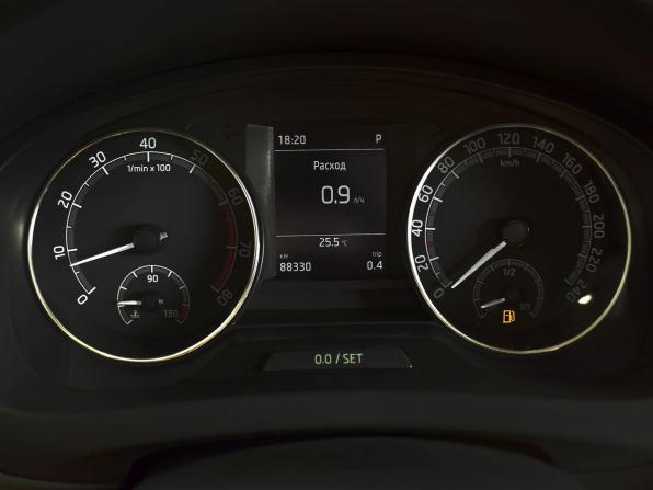Skoda Rapid I Рестайлинг с пробегом 2018 года, цена 1 358 999 рублей, 88328 км, лифтбек, Автокод Объявления