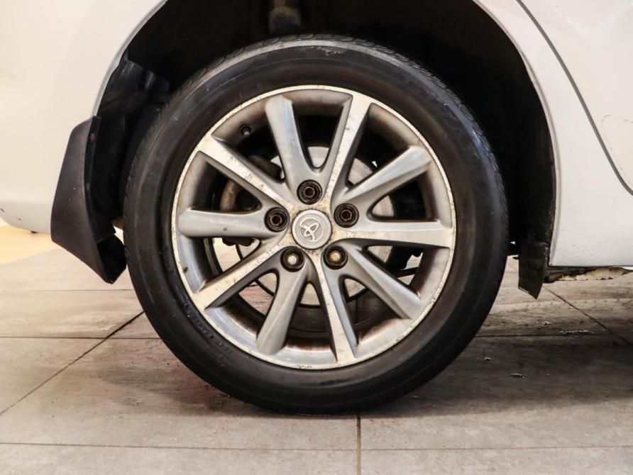 Toyota Auris I Рестайлинг Москва  - изображение 21